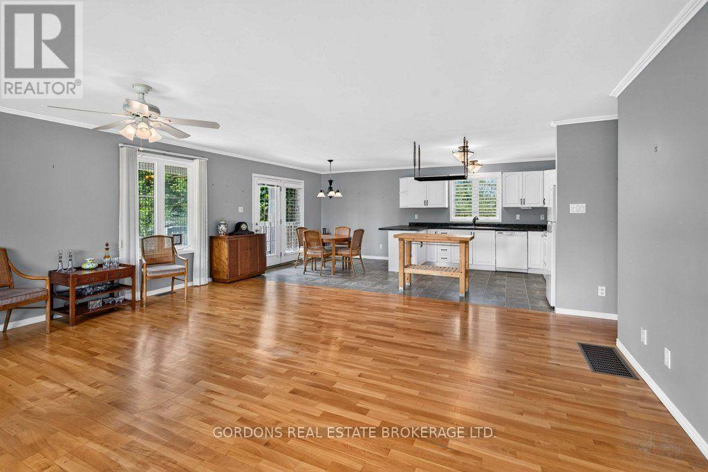 467 DENRIDGE ROAD - 13