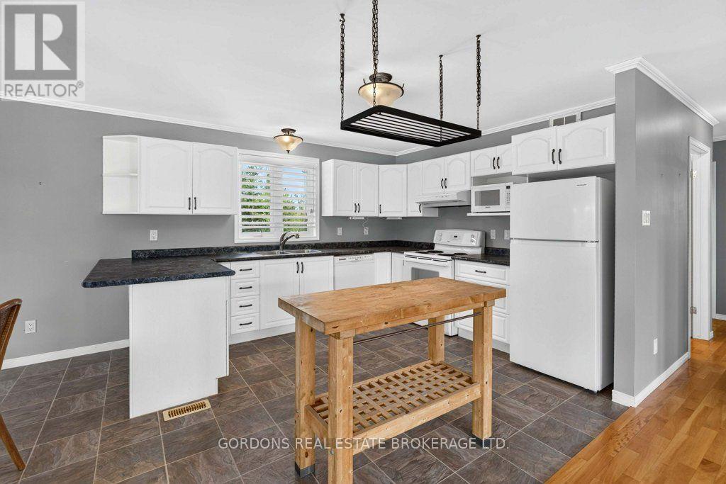 467 DENRIDGE ROAD - 15