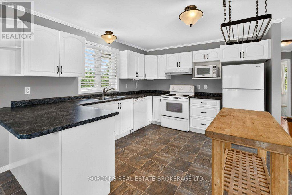 467 DENRIDGE ROAD - 17