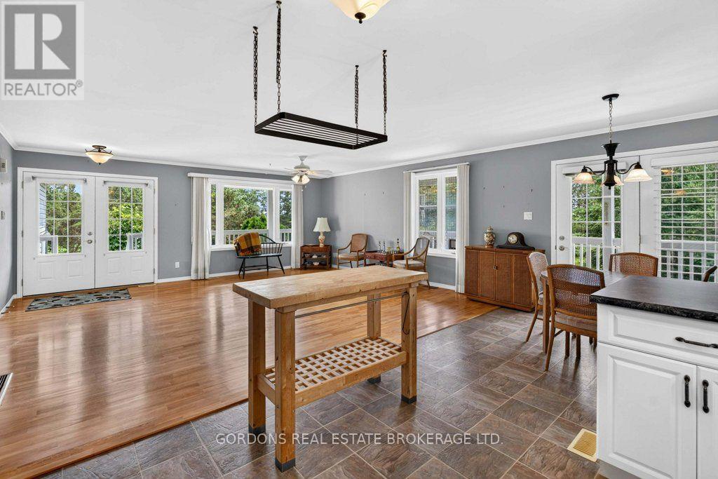 467 DENRIDGE ROAD - 21