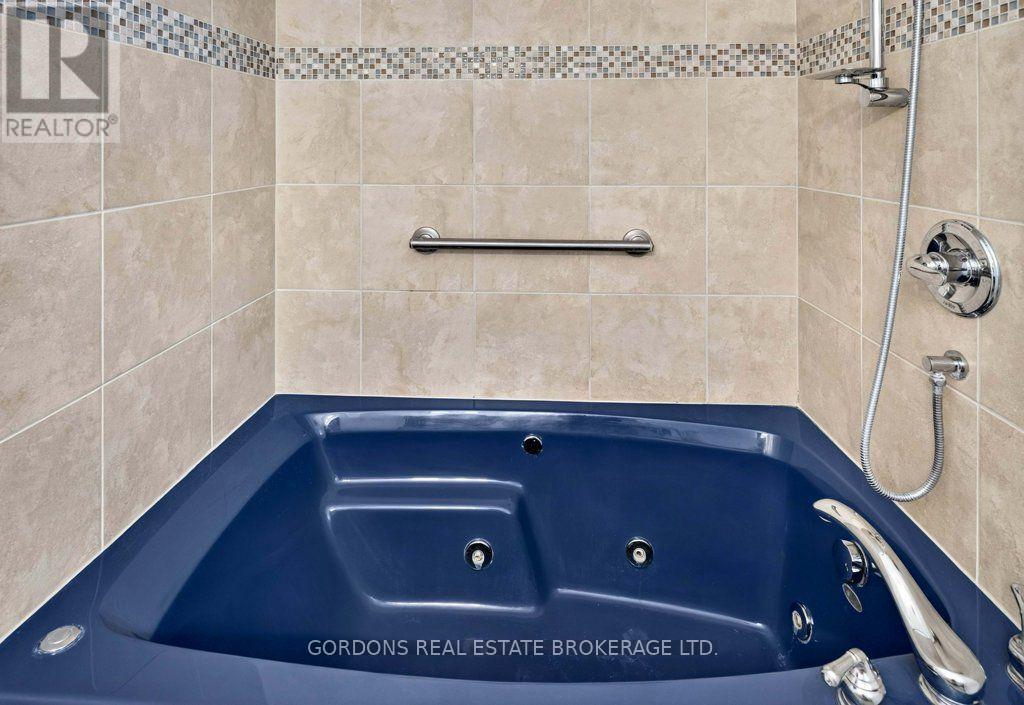467 DENRIDGE ROAD - 32