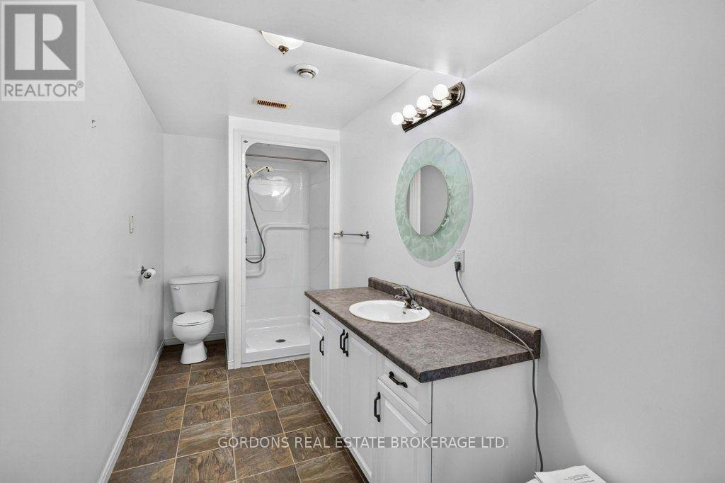 467 DENRIDGE ROAD - Image 44