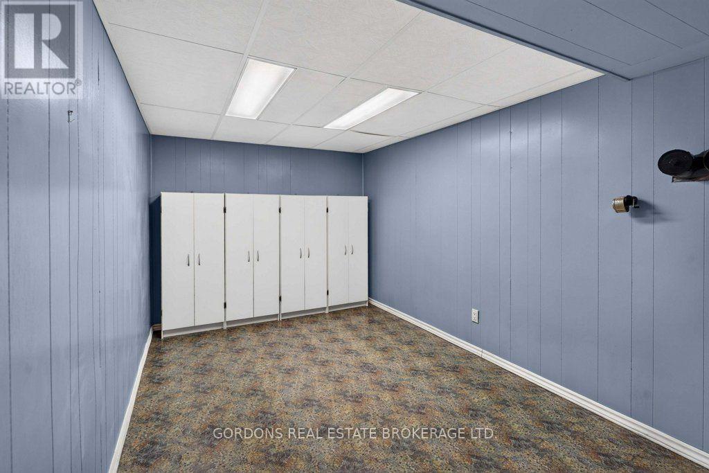 467 DENRIDGE ROAD - 46