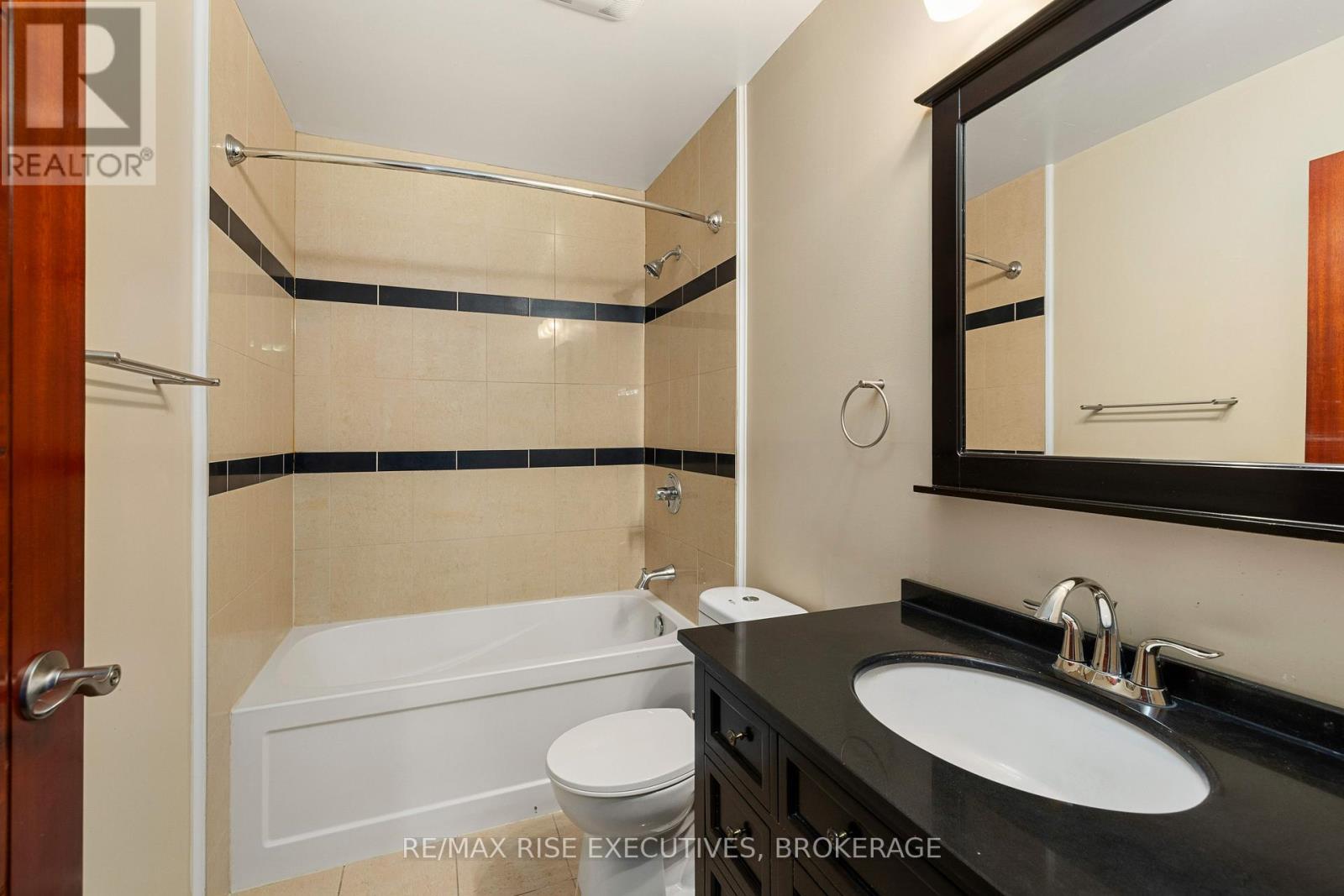 539 Armstrong Road — photo 17