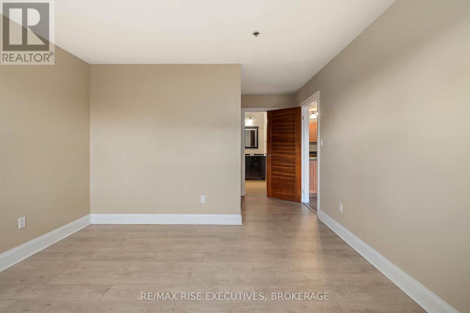 539 Armstrong Road — photo 25