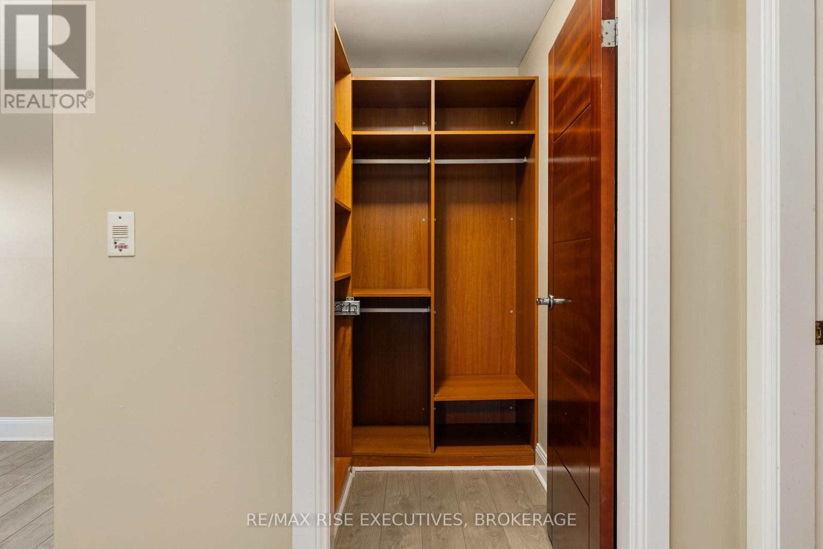 539 Armstrong Road — photo 27
