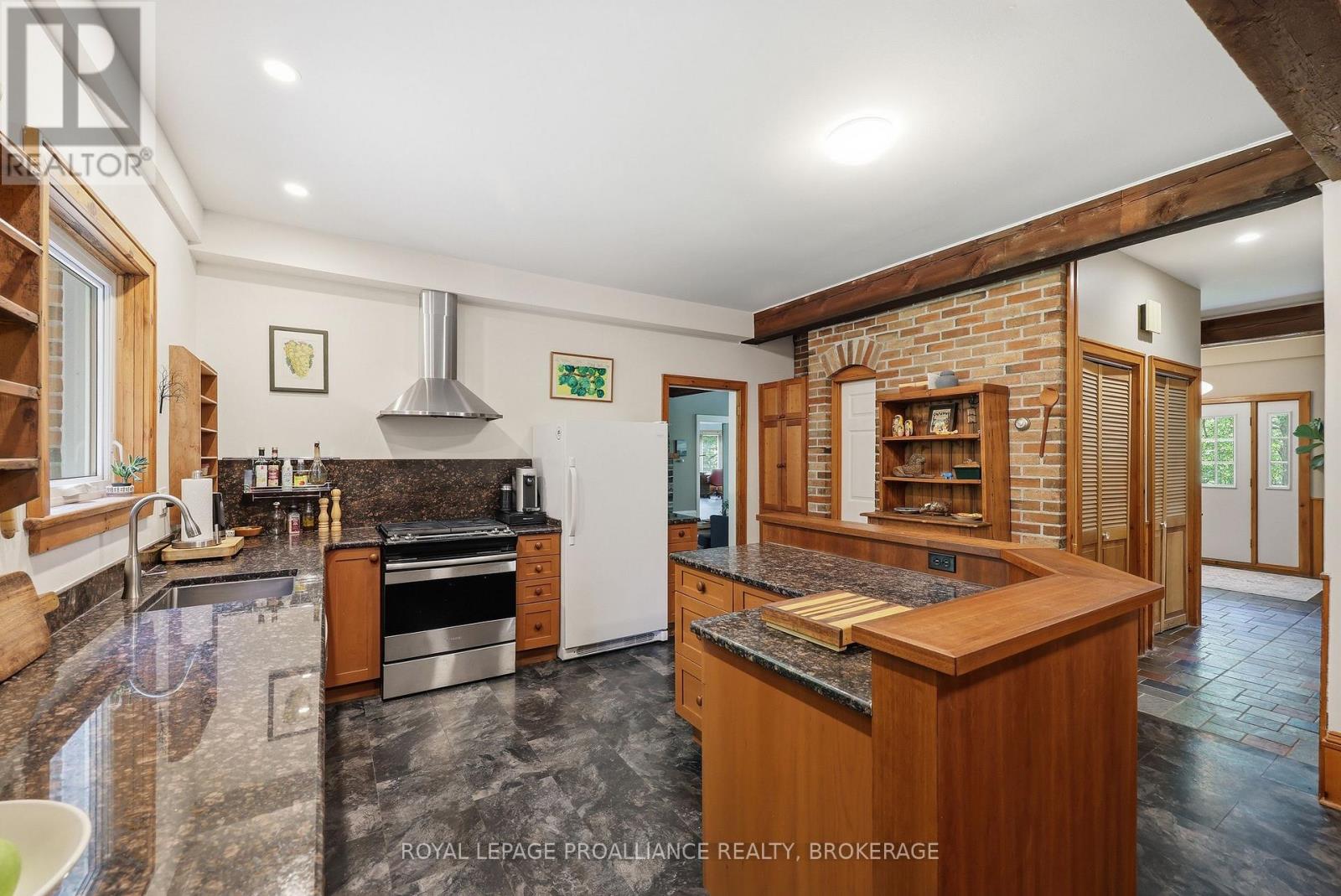 3733 JAMIESON ROAD - 12