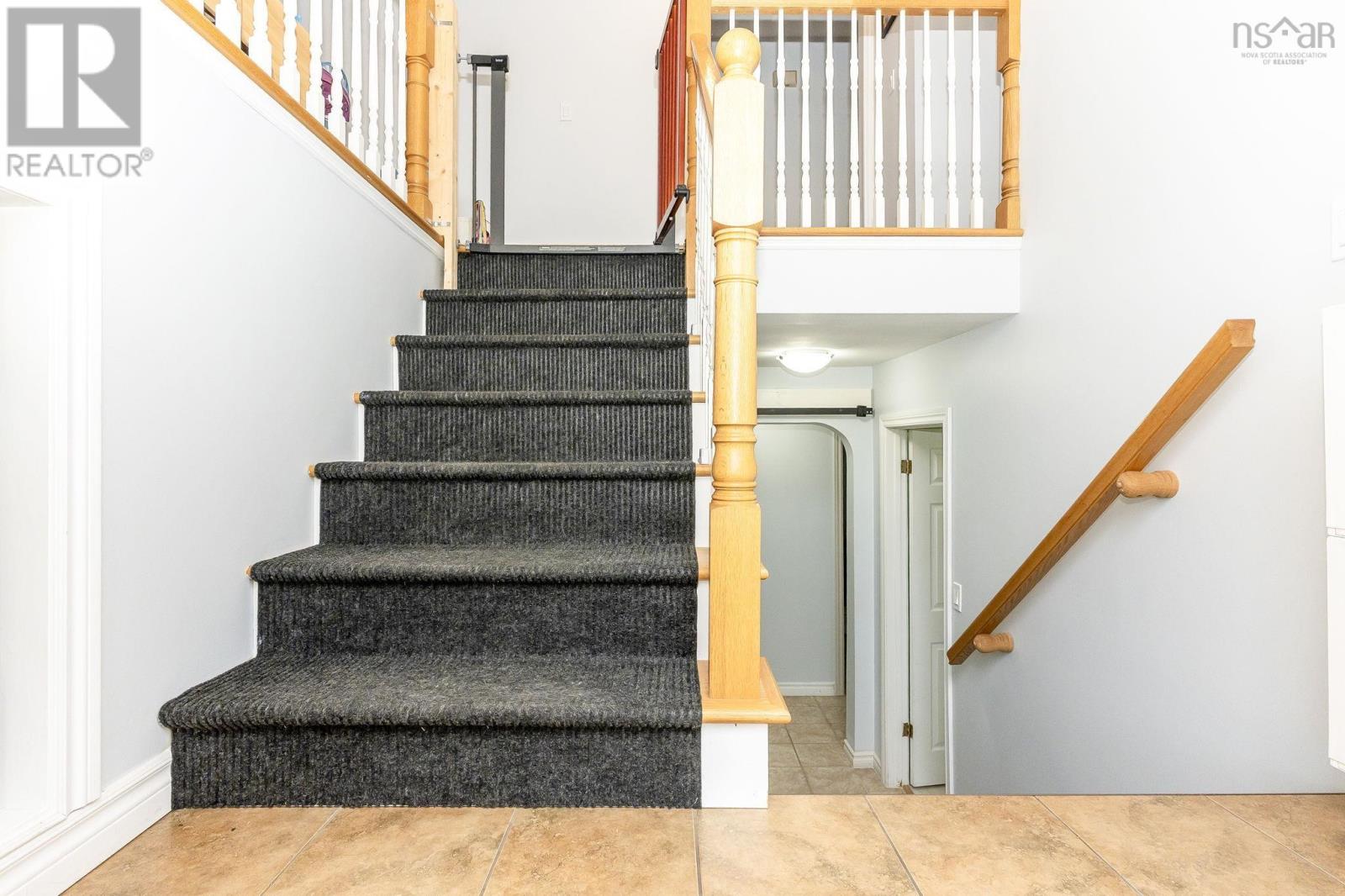 861 Julie Drive, Kingston — photo 3