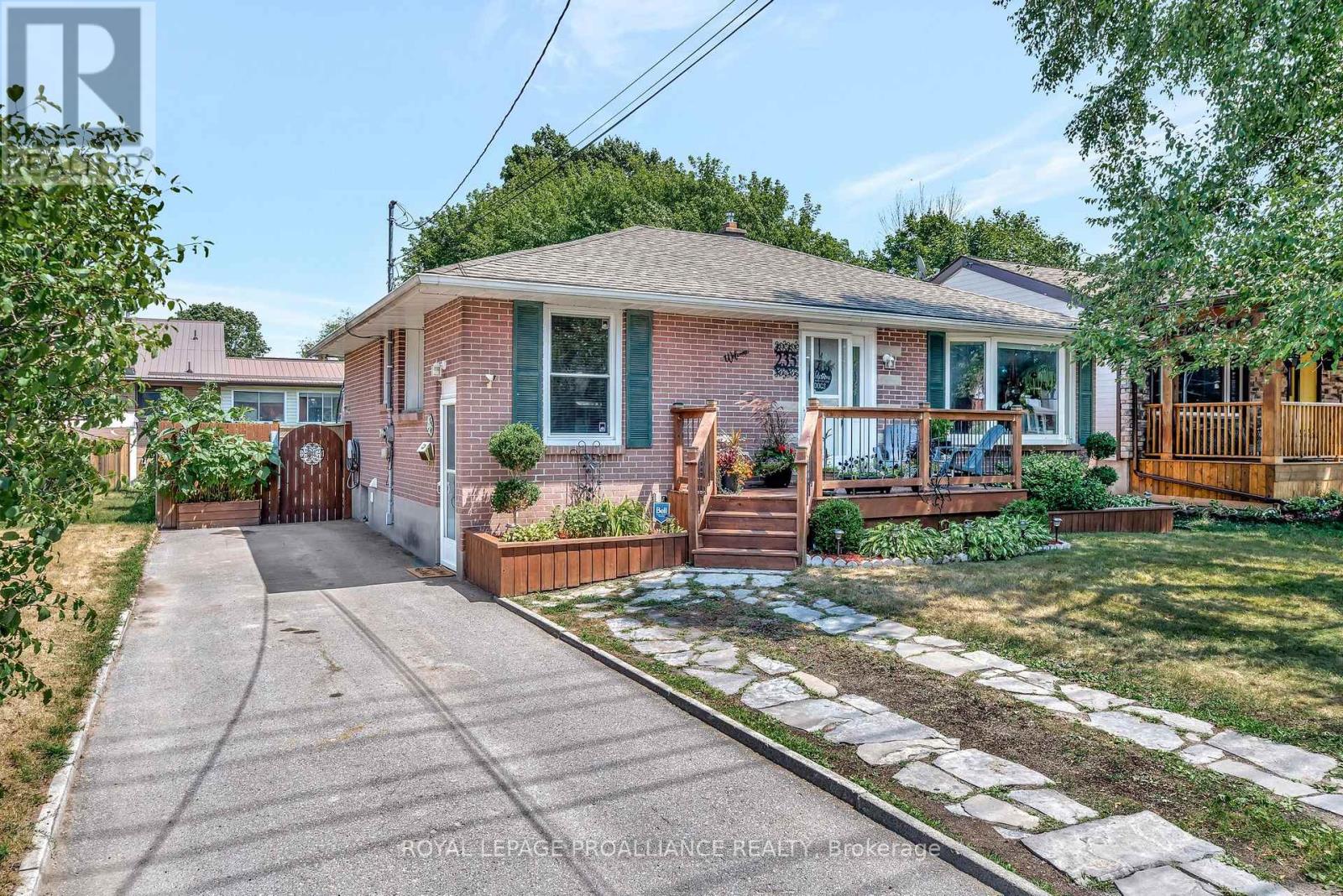 235 FARLEY AVENUE - 1
