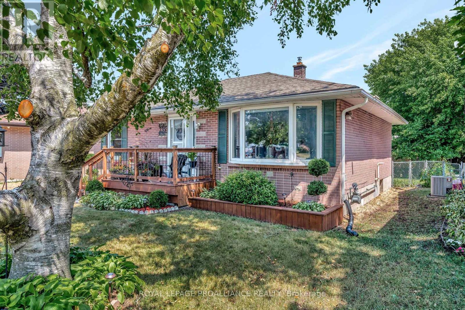 235 FARLEY AVENUE - 4