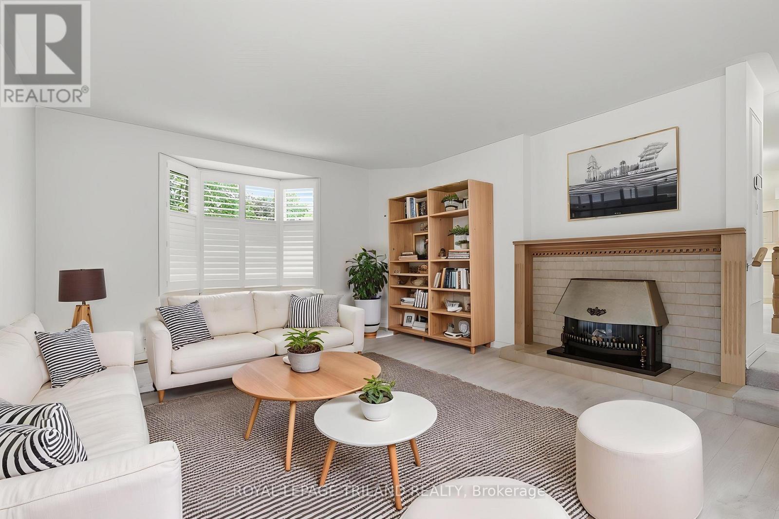 #8 60 ROSECLIFFE CRESCENT - Image 6