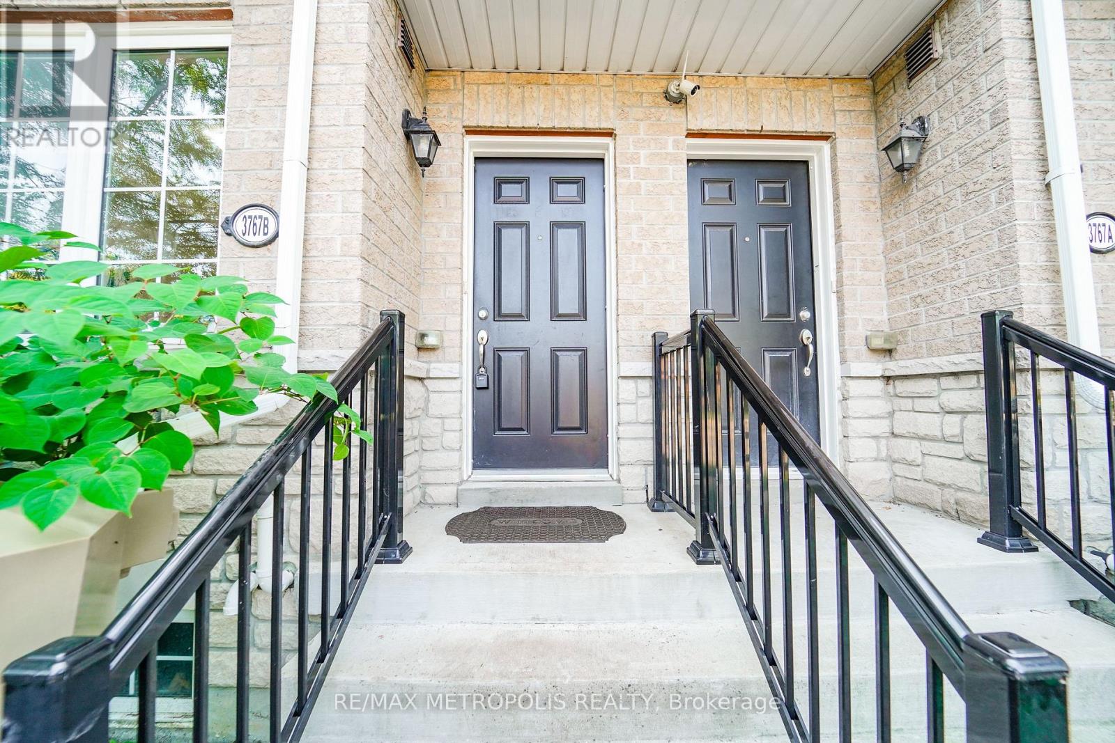 3767B ST CLAIRE AVENUE E - 16