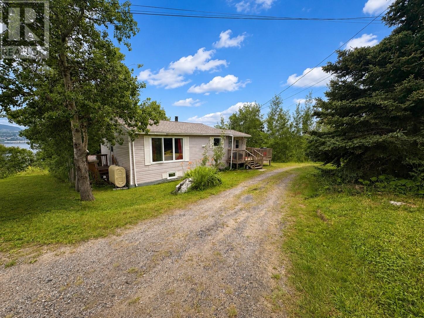 6 Youngs Lane