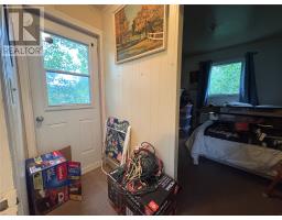 6 Youngs Lane thumbnail 21