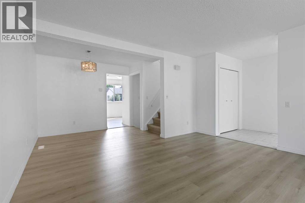 264 Templeview Way NE - 5