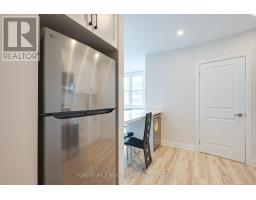 2 - 7725 Yonge Street, Markham, ON L3T2C4 Photo 6