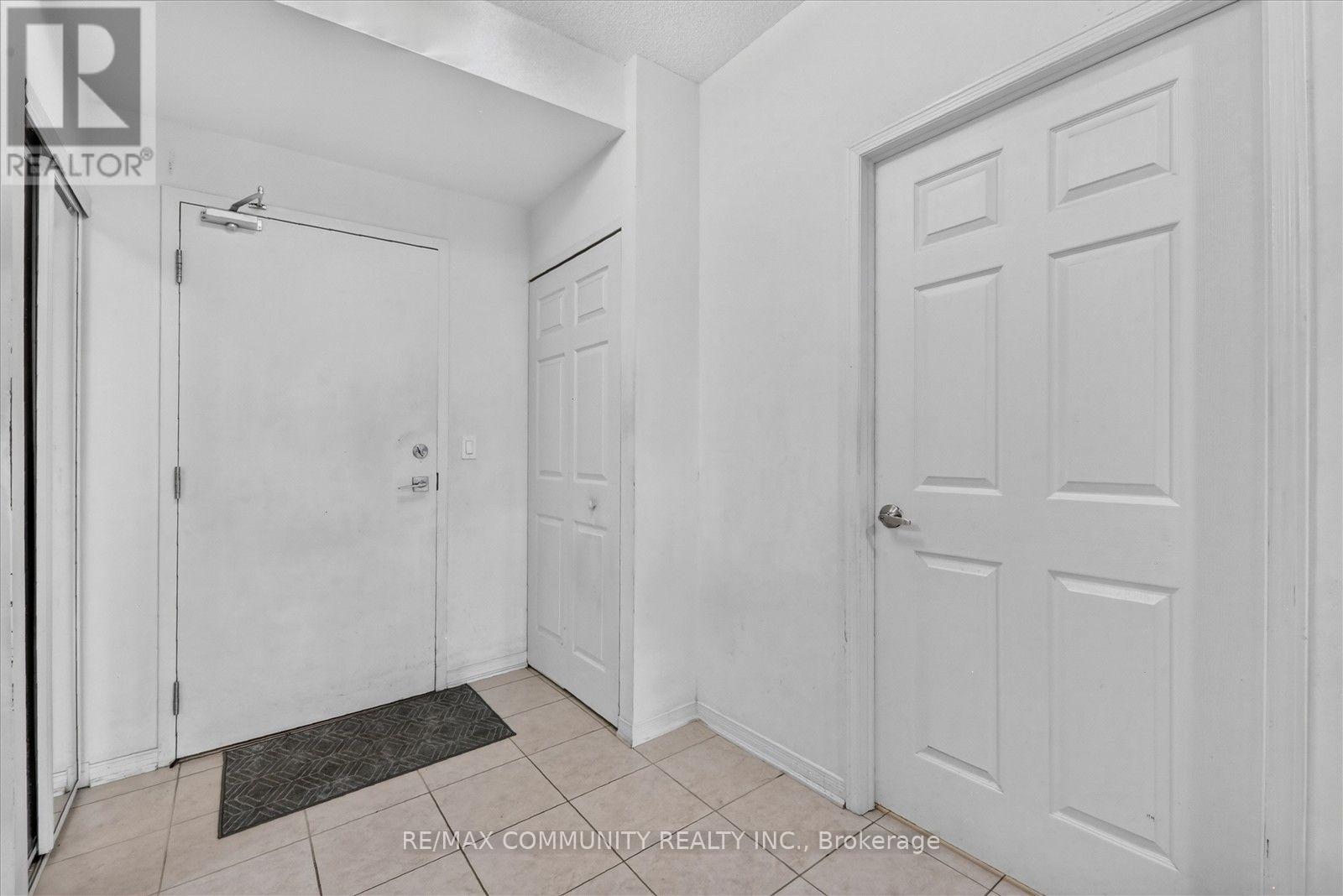 #308 9431 JANE STREET - 12