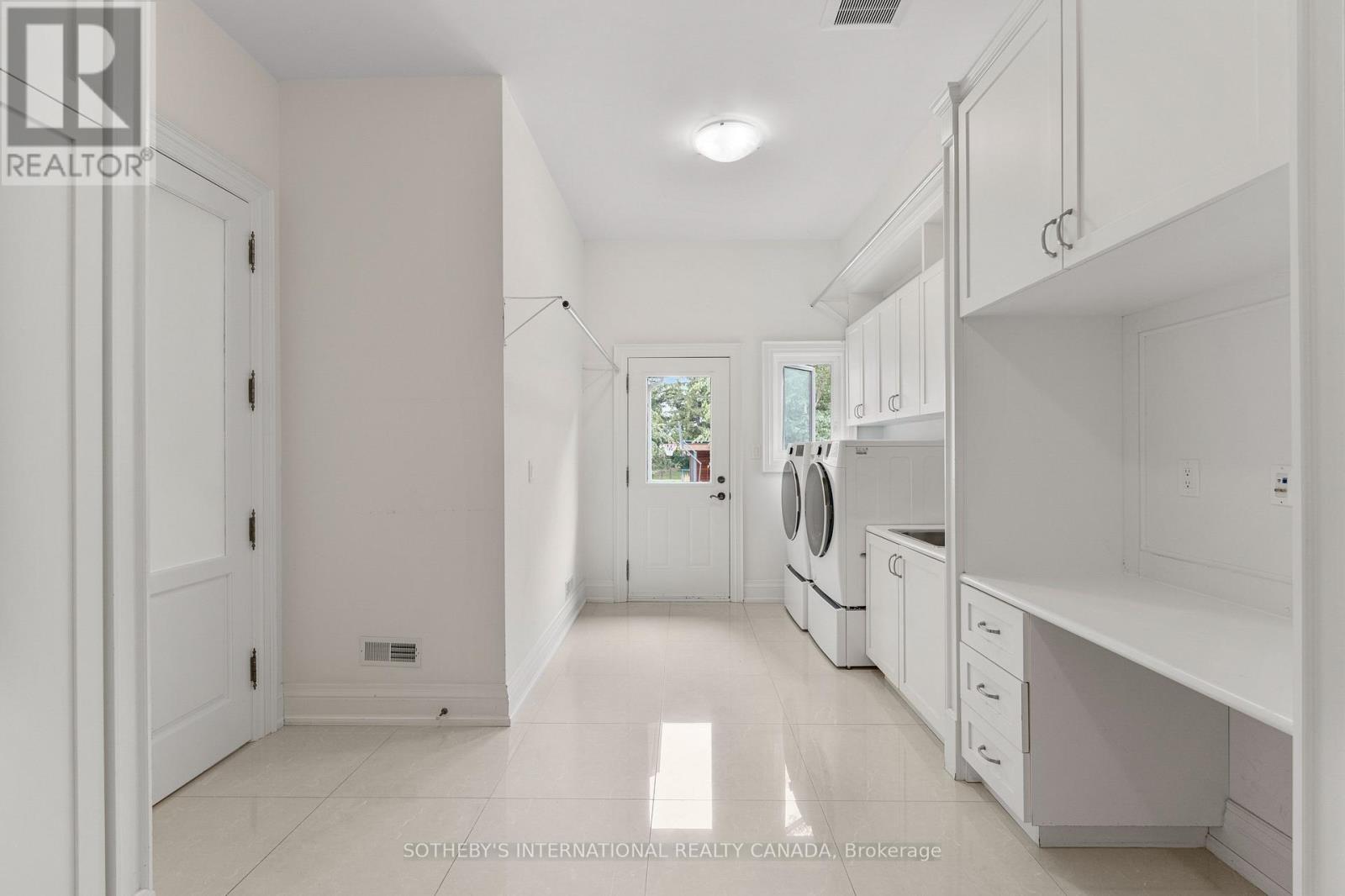 45 CRESTWOOD ROAD - 27