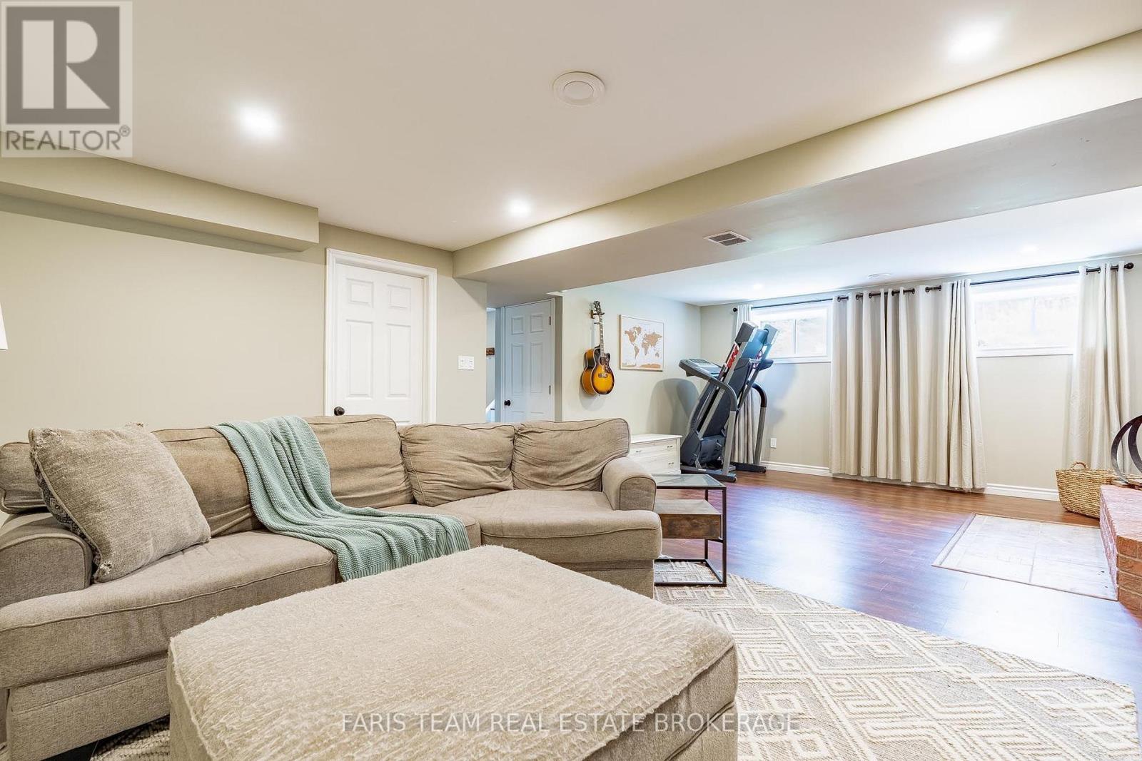 2358 FOXMEAD ROAD - 23