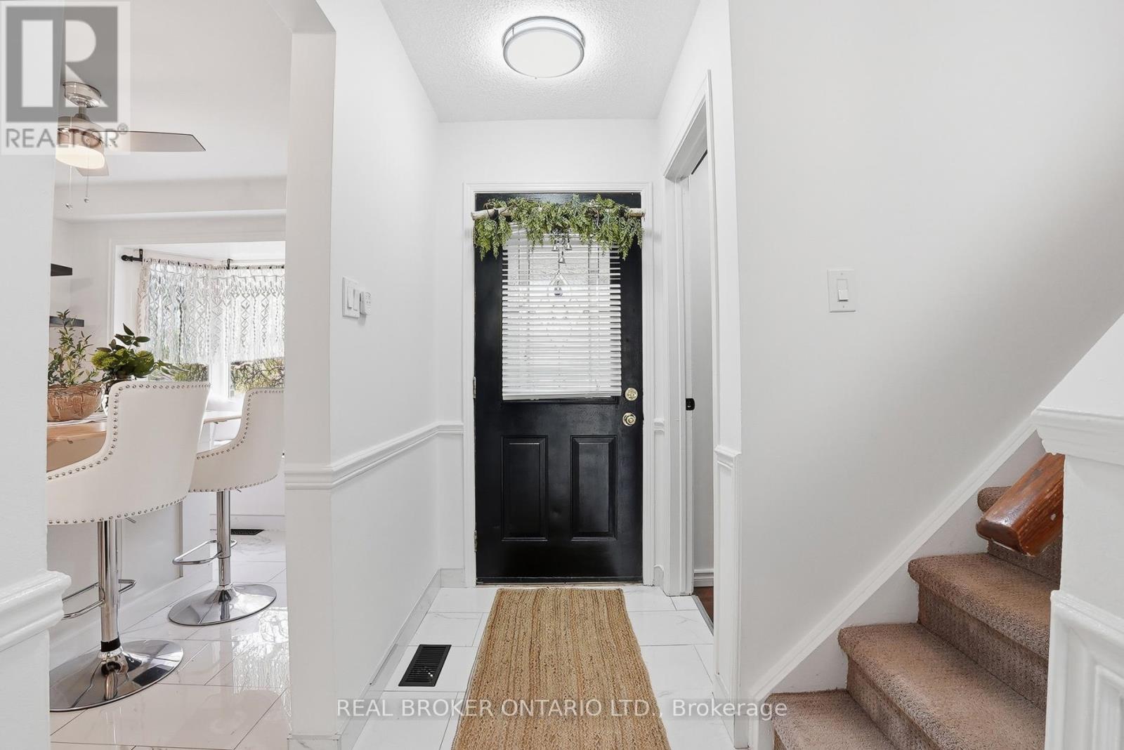 3260 WOODCROFT CRESCENT - 6