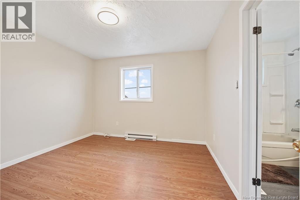 12 Bellerive Road - 12
