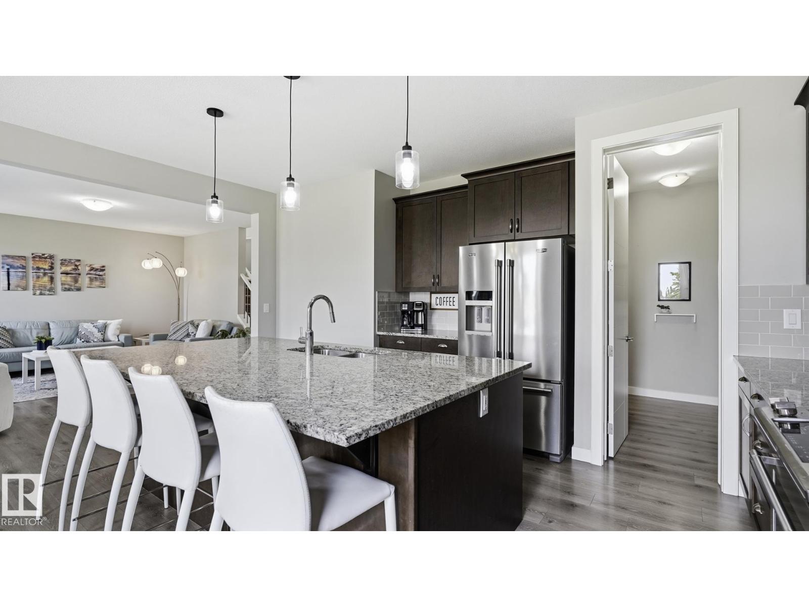 63 ROSEMOUNT BV - Image 12