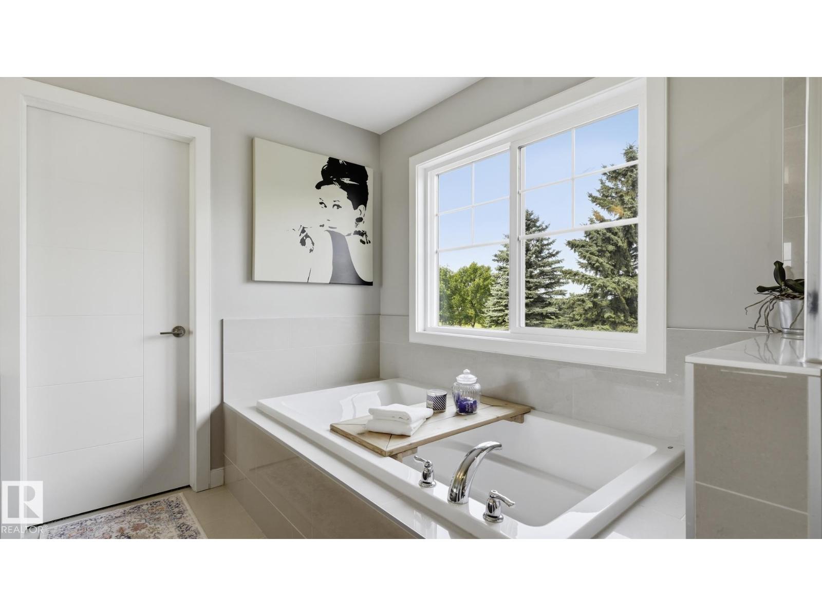 63 ROSEMOUNT BV - Image 29