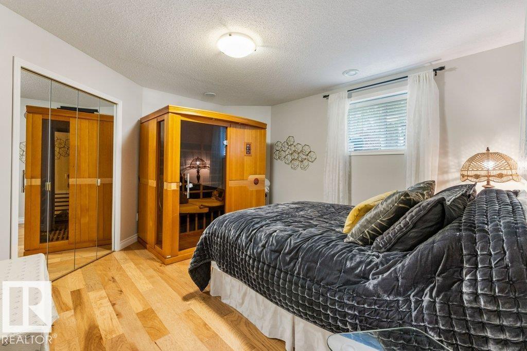 2 ENDERBY CR - Image 43