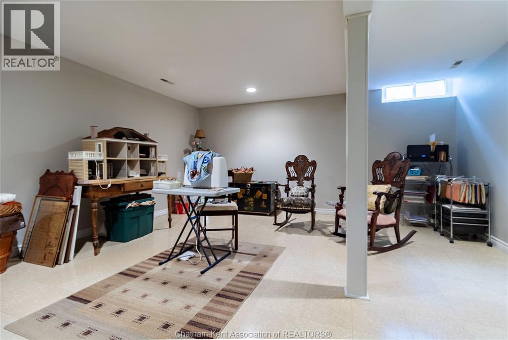 70 SIOUX DRIVE - Image 33