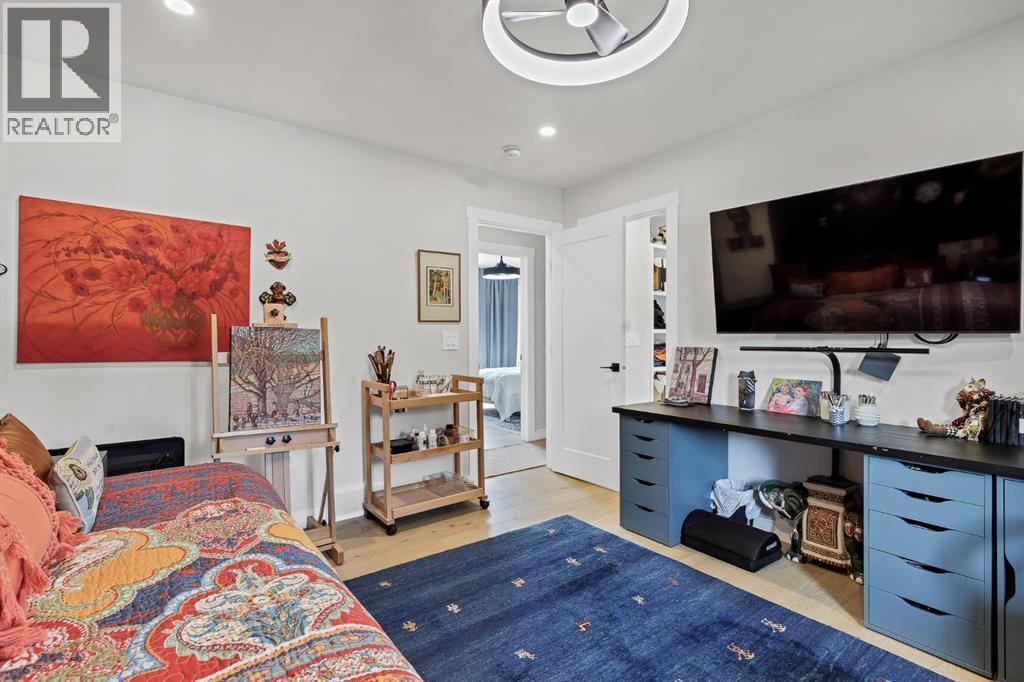 179 Capri Avenue Northwest - Photo 18
