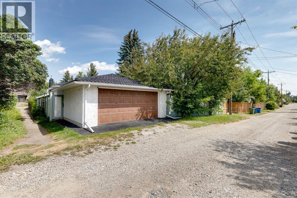 179 Capri Avenue Northwest - Photo 49