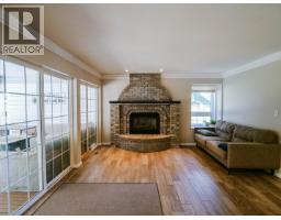 Kitchen - 308 Westland Road, Quesnel, BC V2J6A7 Photo 6