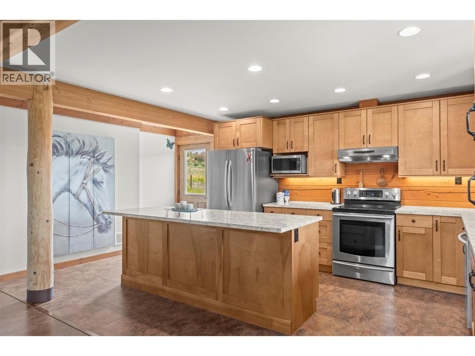 9371 6 Highway - Image 15