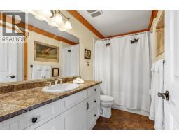 9371 6 Highway, Coldstream, BC V1B3B5 Photo 30