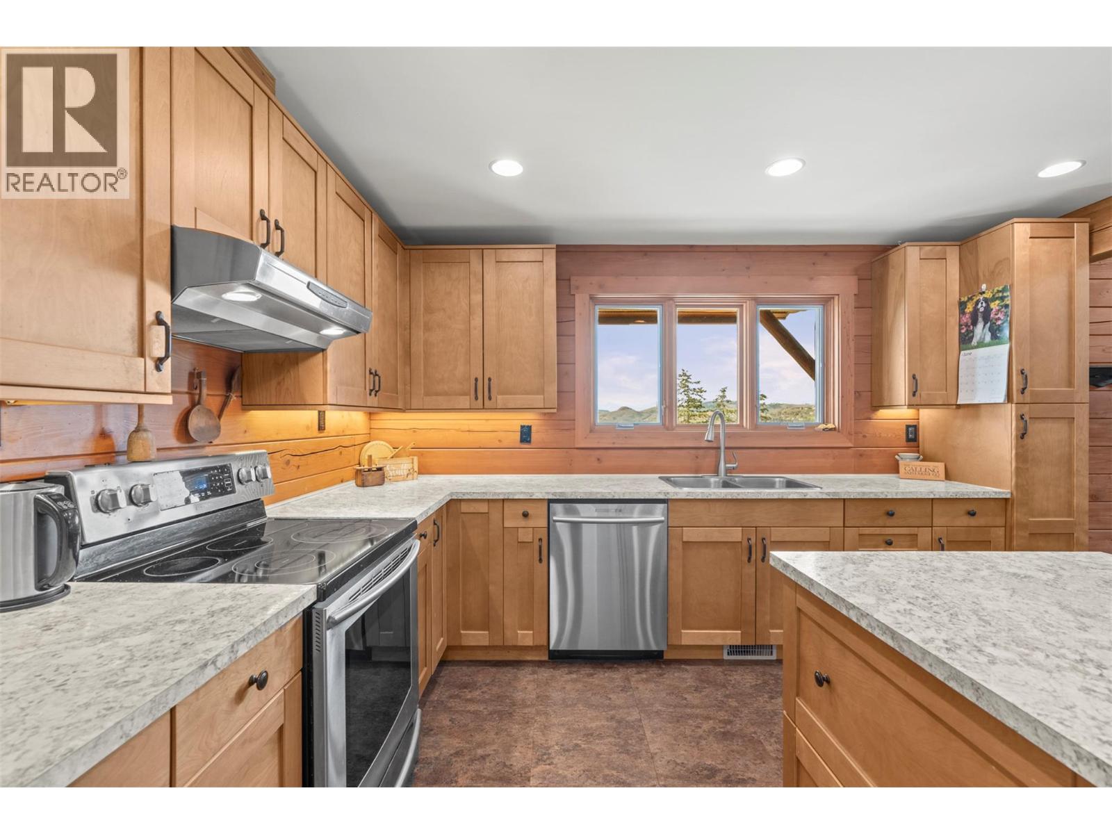 9371 6 Highway - Image 19