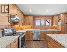 9371 6 Highway, Coldstream, BC V1B3B5 Photo 19