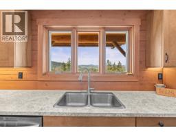 9371 6 Highway, Coldstream, BC V1B3B5 Photo 20