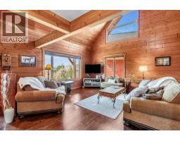 9371 6 Highway, Coldstream, BC V1B3B5 Photo 25