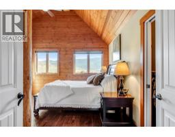 9371 6 Highway, Coldstream, BC V1B3B5 Photo 38