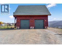 9371 6 Highway, Coldstream, BC V1B3B5 Photo 58