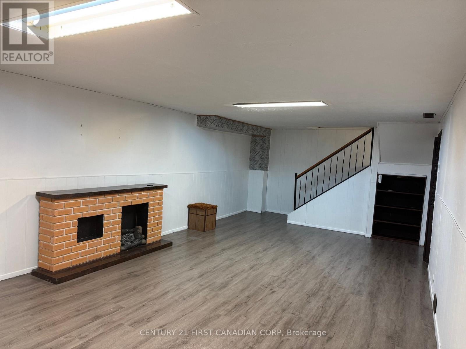 53 ARCHER CRESCENT - 30