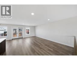 4pc Bathroom - 20 Toye Street, Red Deer, AB T4P0Y5 Photo 10