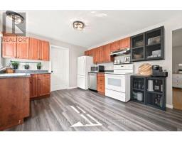 Office - 35723 Highway 17 Highway, Laurentian Hills, ON K0J1P0 Photo 6
