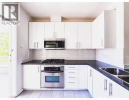 210 3651 Foster Avenue, Vancouver, BC V5R0A2 Photo 8