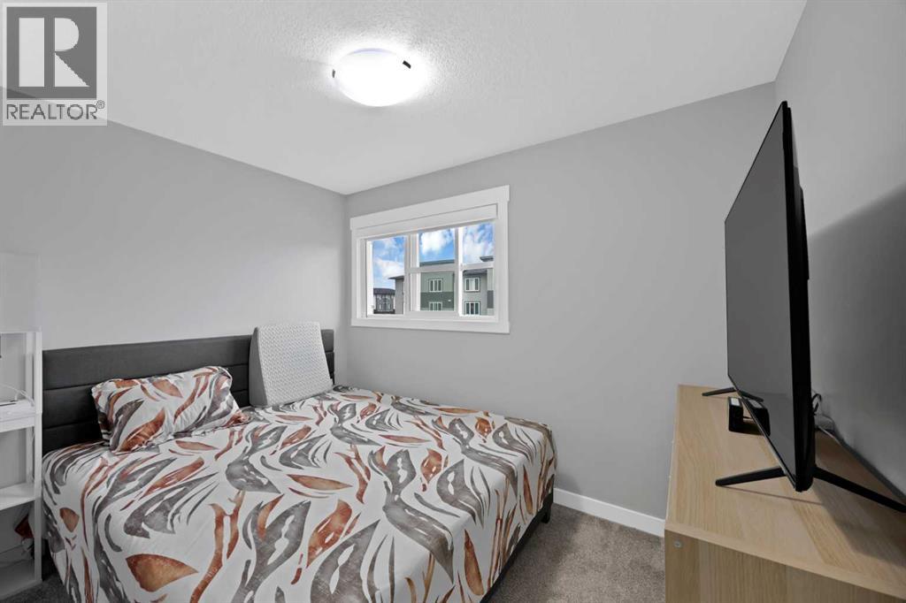 109 Skyview Parade NE - Image 24