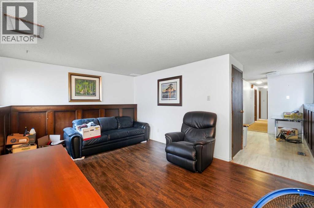 217 23 Avenue NE - 33
