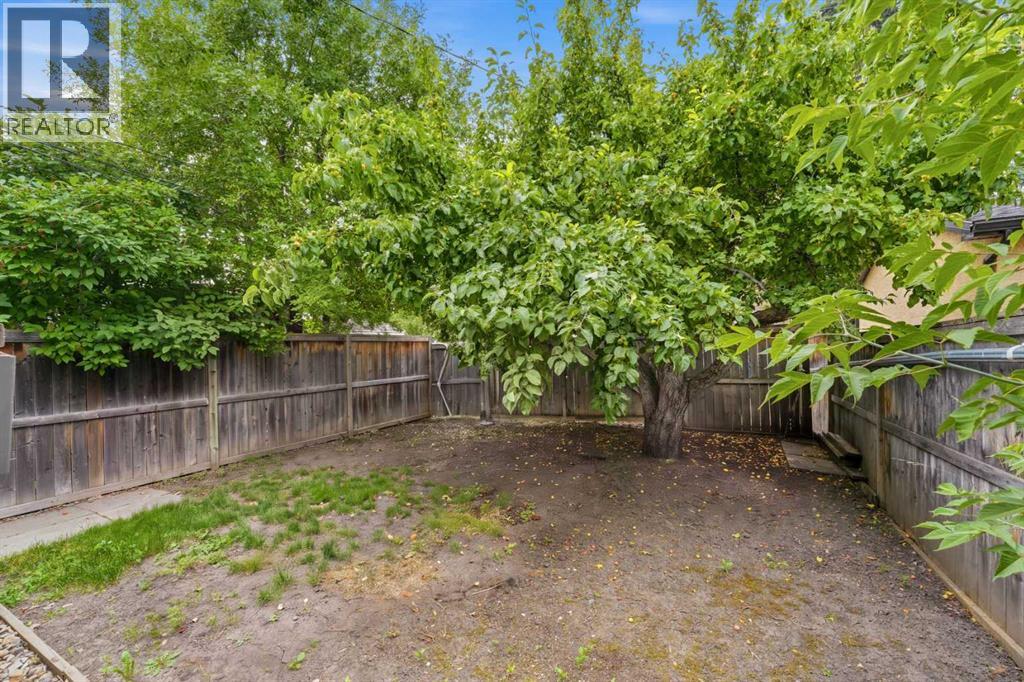 217 23 Avenue NE - Image 8