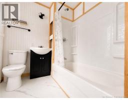 Bedroom - 16 Highfield Street, Miramichi, NB E1N4J3 Photo 7