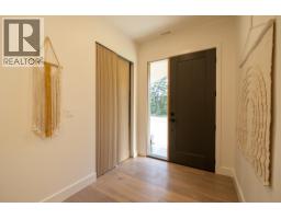 1246 Reed Road, Gibsons, BC V0N1V7 Photo 32