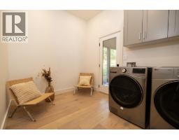 1246 Reed Road, Gibsons, BC V0N1V7 Photo 35